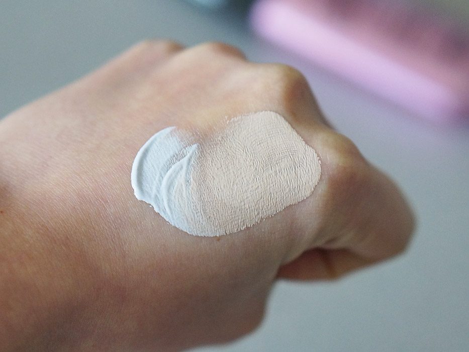 lioele-dollish-veil-vita-bb-cream-4.jpg