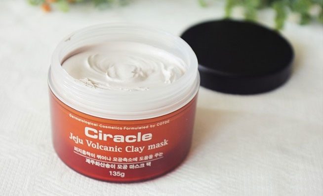 Ciracle-Jeju-Volcanic-Clay-Mask-View.jpg