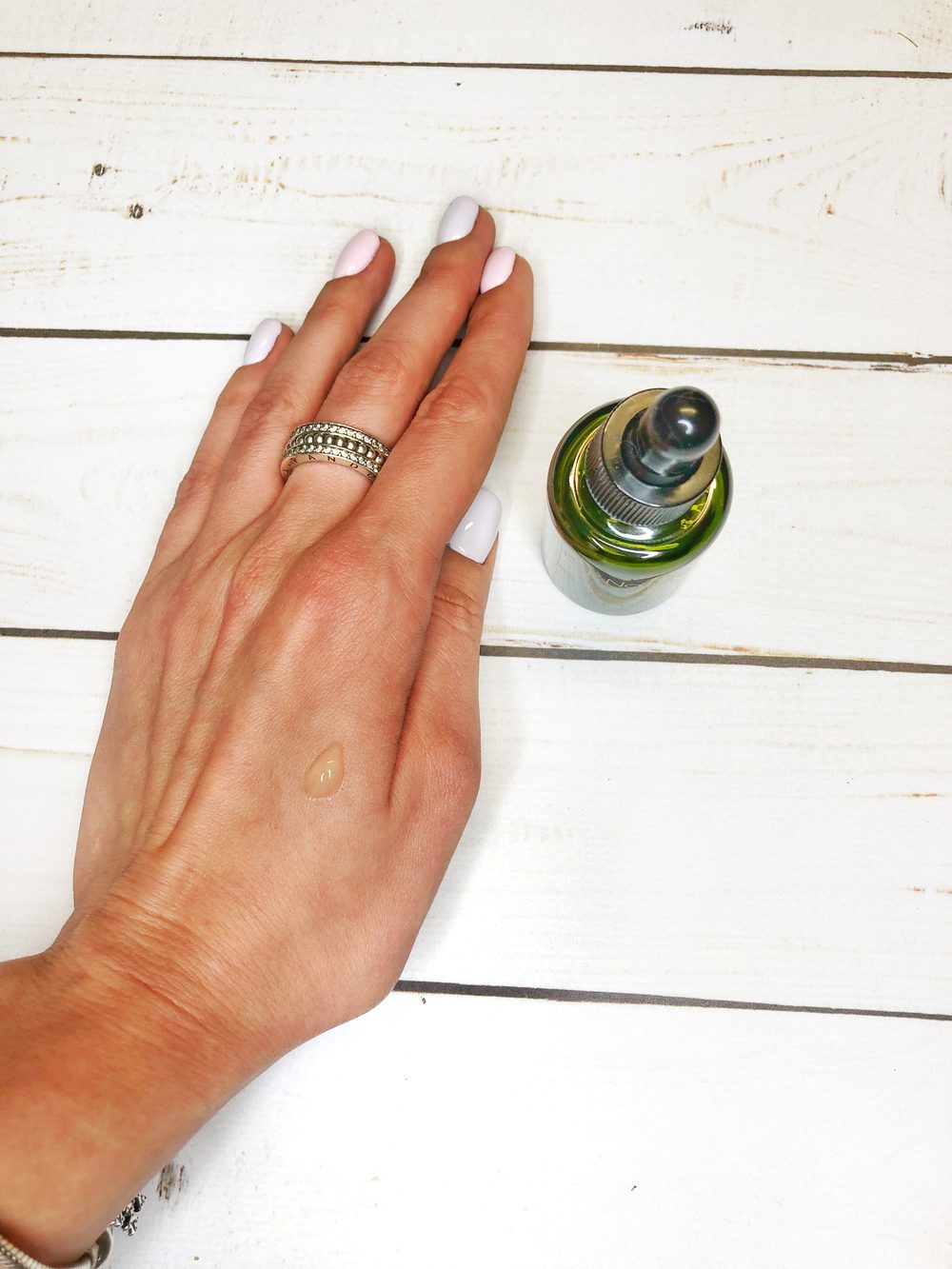 Текстура сыворотки CU Skin CU:NATURE GG Serum